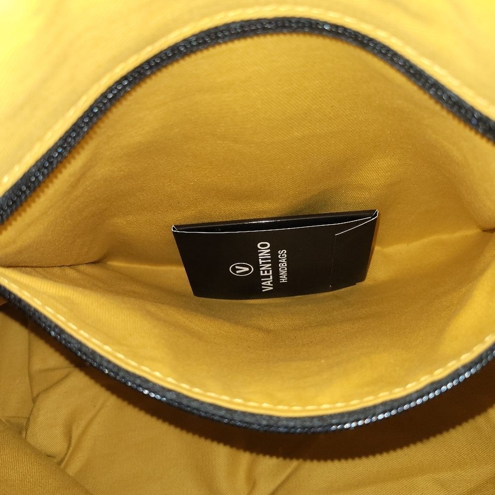 Authentic NWT Valentino Tonia Genuine Leather Boston Bag with Dust Bag - Picture 15 of 17